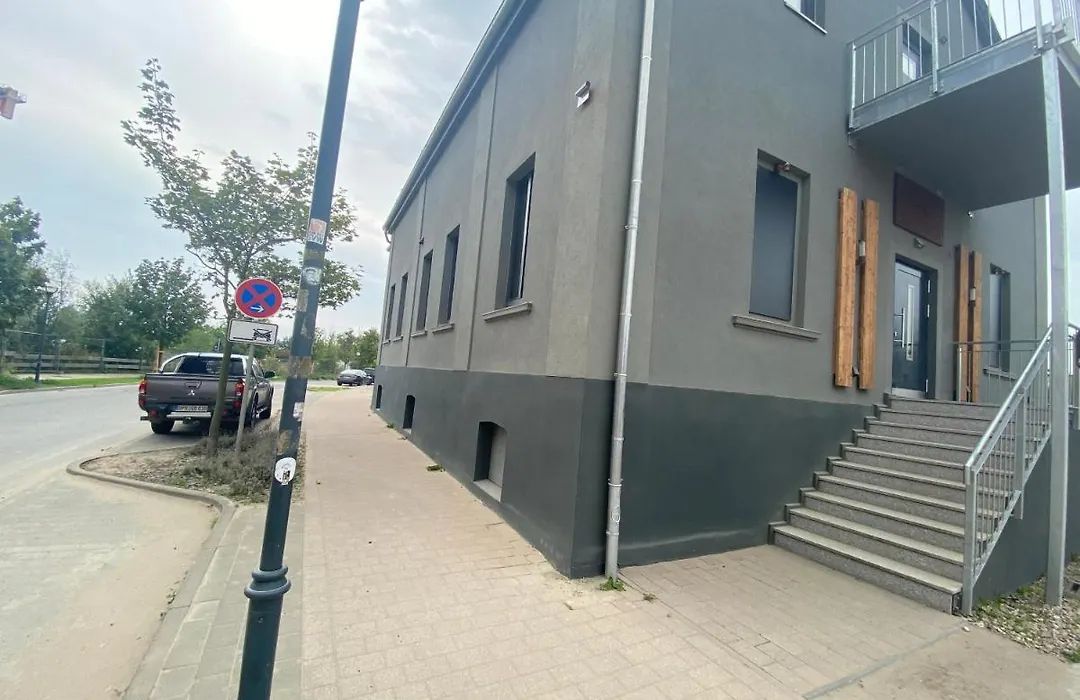 PRIMA Inn Unterkunft direkt über der Bar am Minimax-1